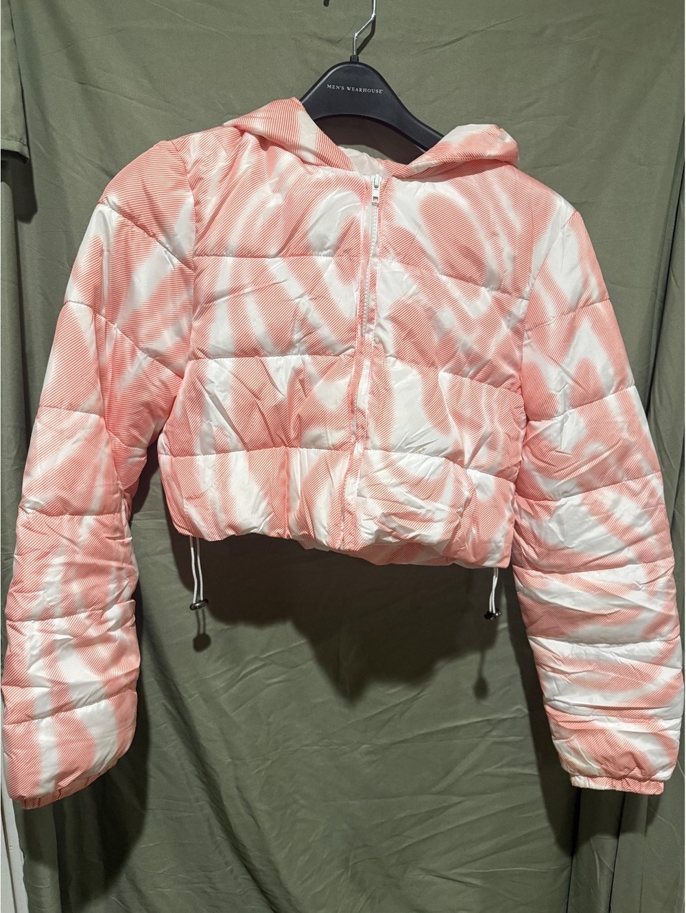 Pink swirl cropped puffer jacket